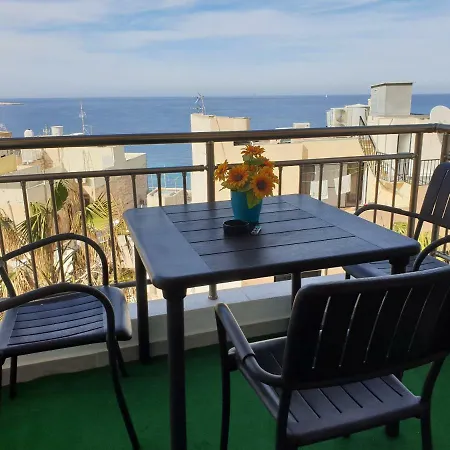 Sea View Bugibba Square *