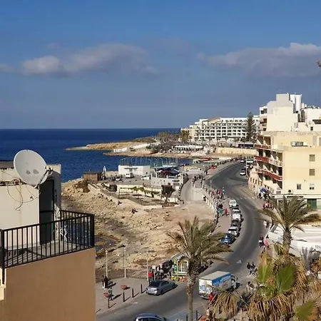 Sea View Bugibba Square Apartment *